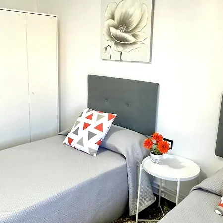 Apartbeach El Carrilet Centrico Y Luminoso